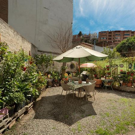 Suites Bola De Oro Granada Exterior photo