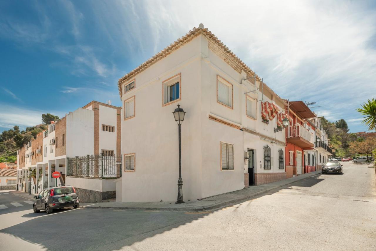 Suites Bola De Oro Granada Exterior photo